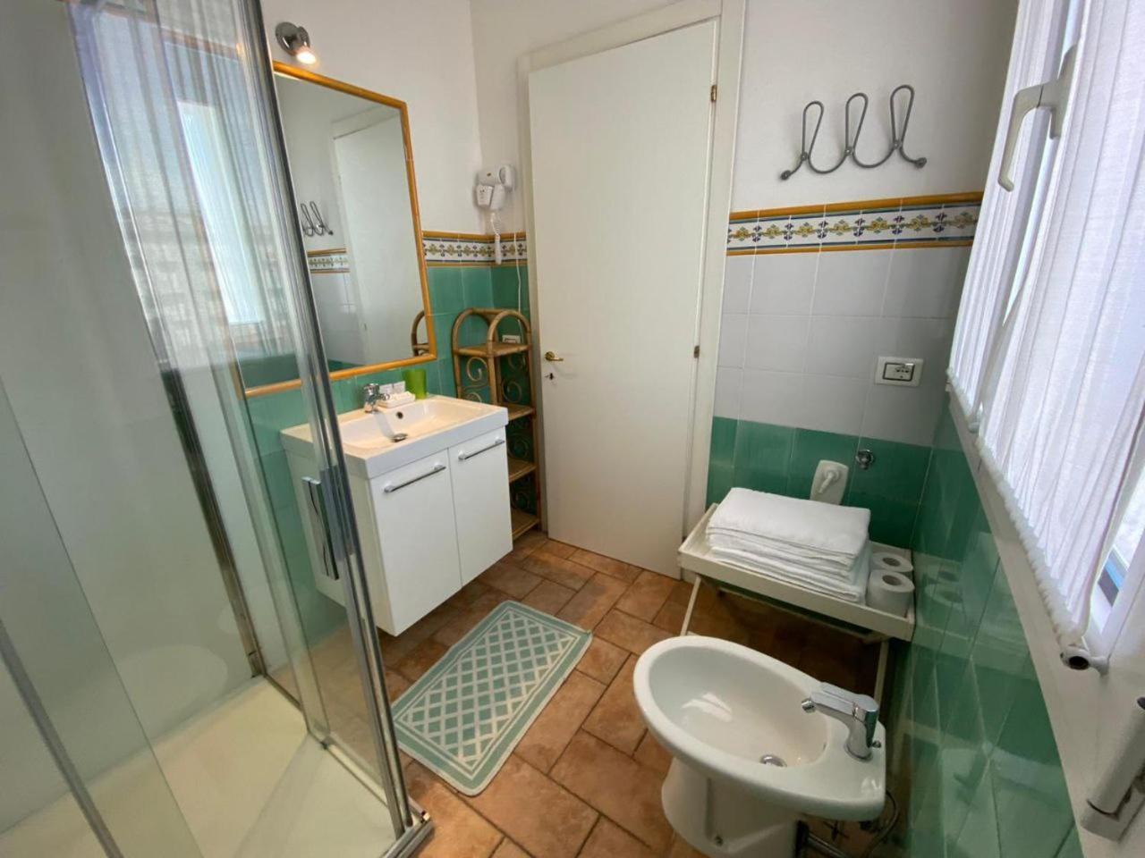 Residence Ambra Lido di Jesolo Bagian luar foto