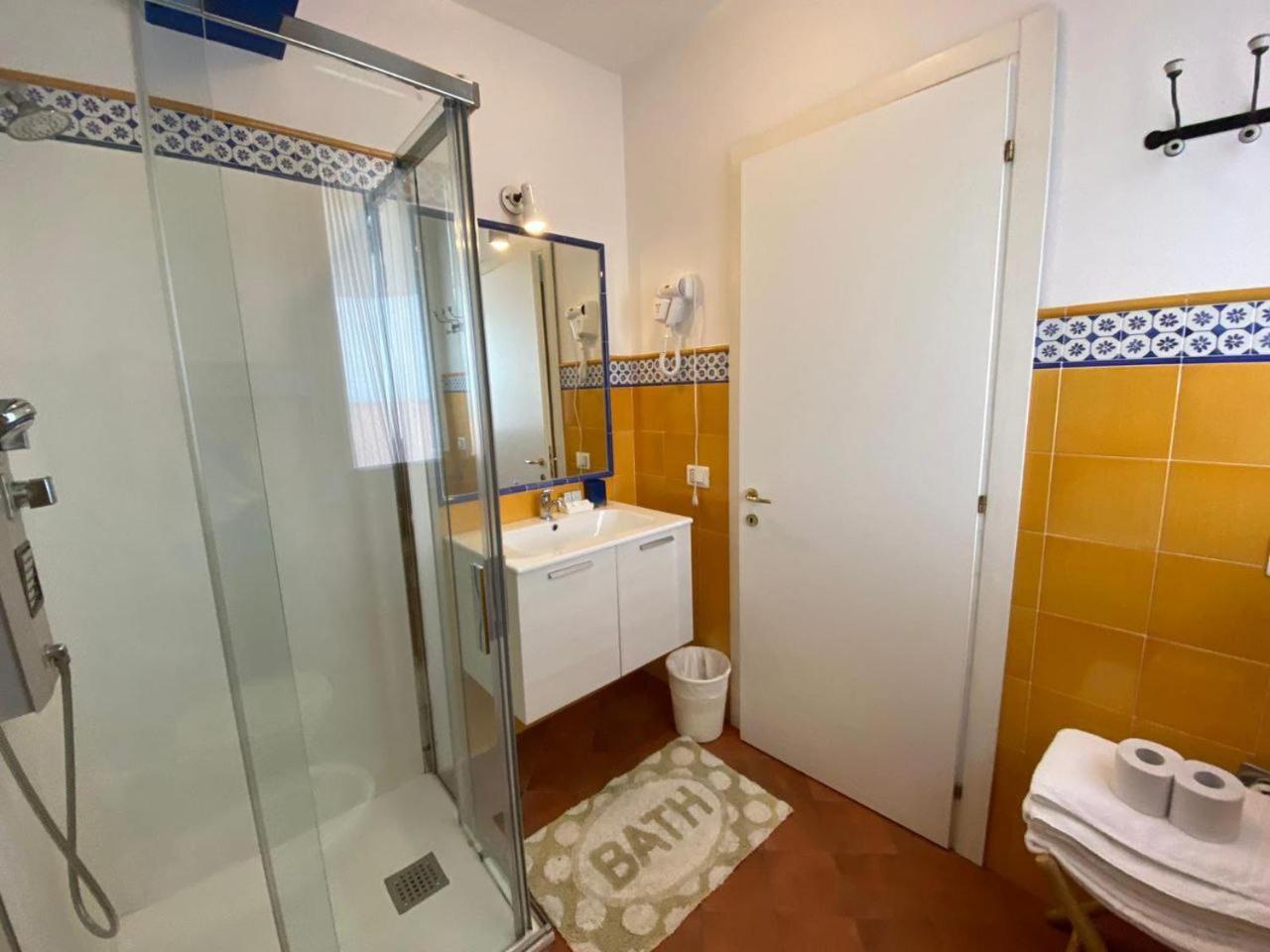 Residence Ambra Lido di Jesolo Bagian luar foto