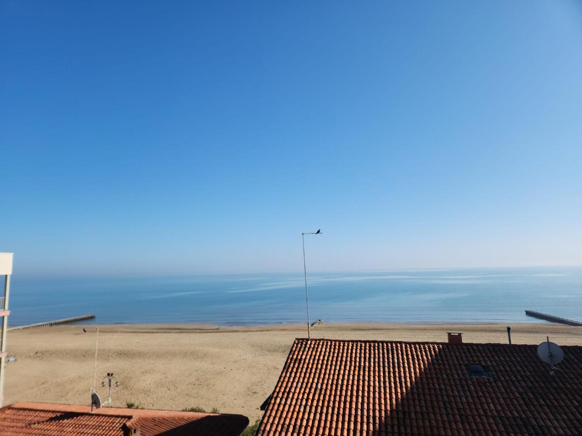 Residence Ambra Lido di Jesolo Bagian luar foto